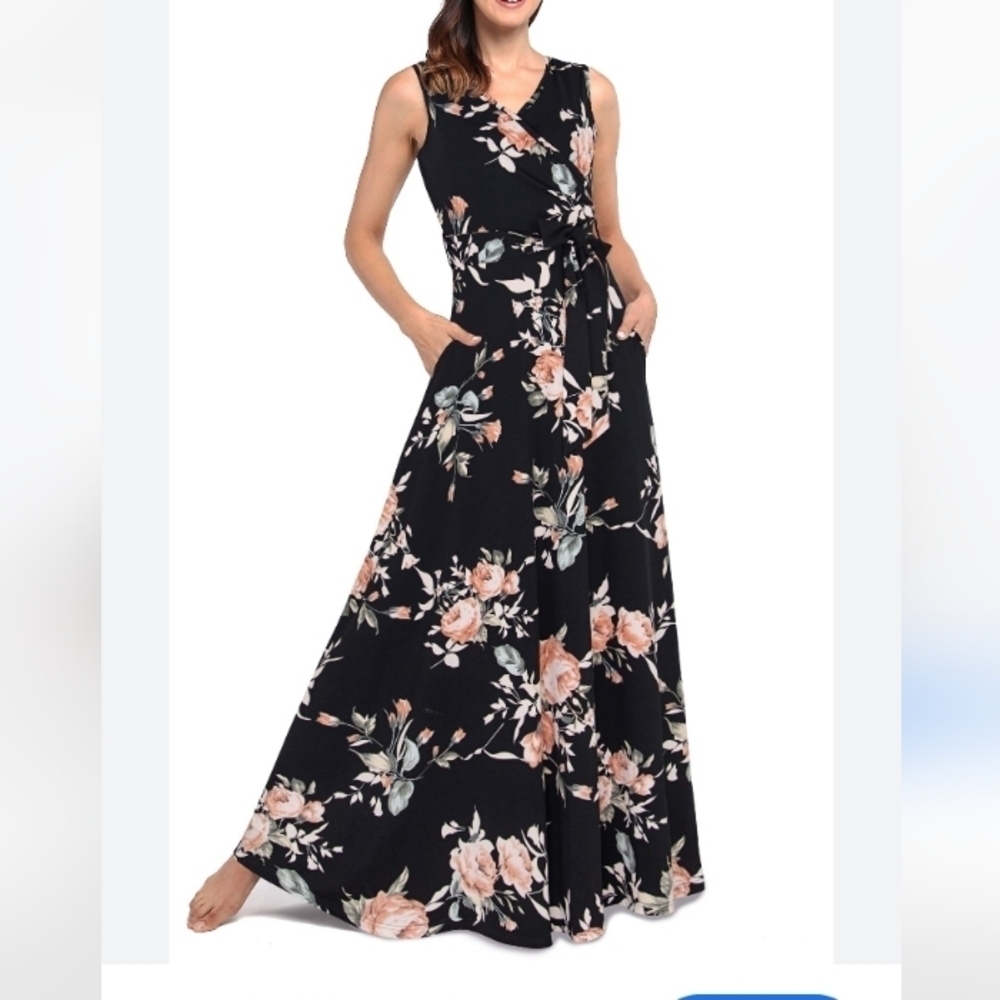 Comila floral MAXI V neck, belted with pockets. NWT sz. XL.(#948)